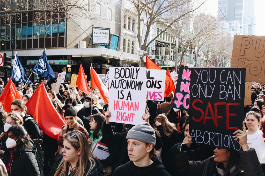 A crowd of protesters in support of abortion rights